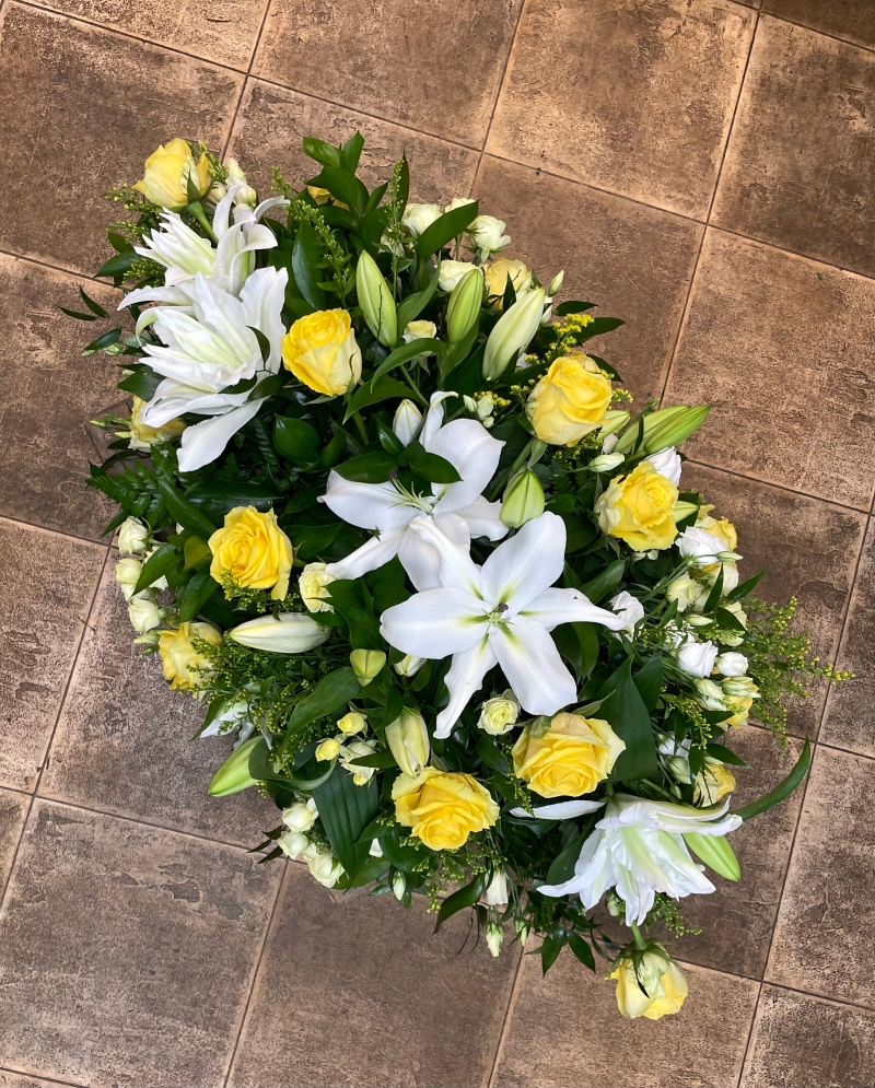 Lemon and white Double ended spray